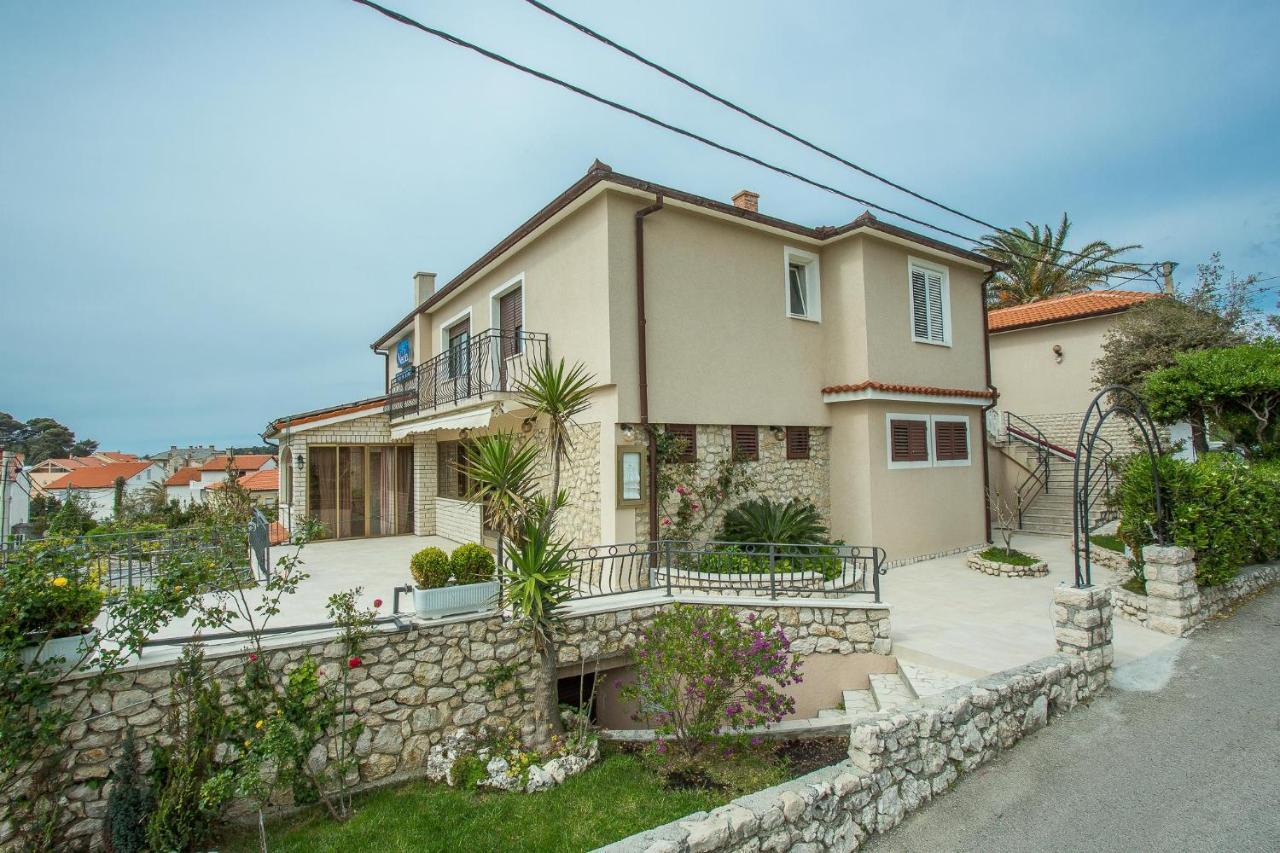 Apartments Nada Palit Zewnętrze zdjęcie