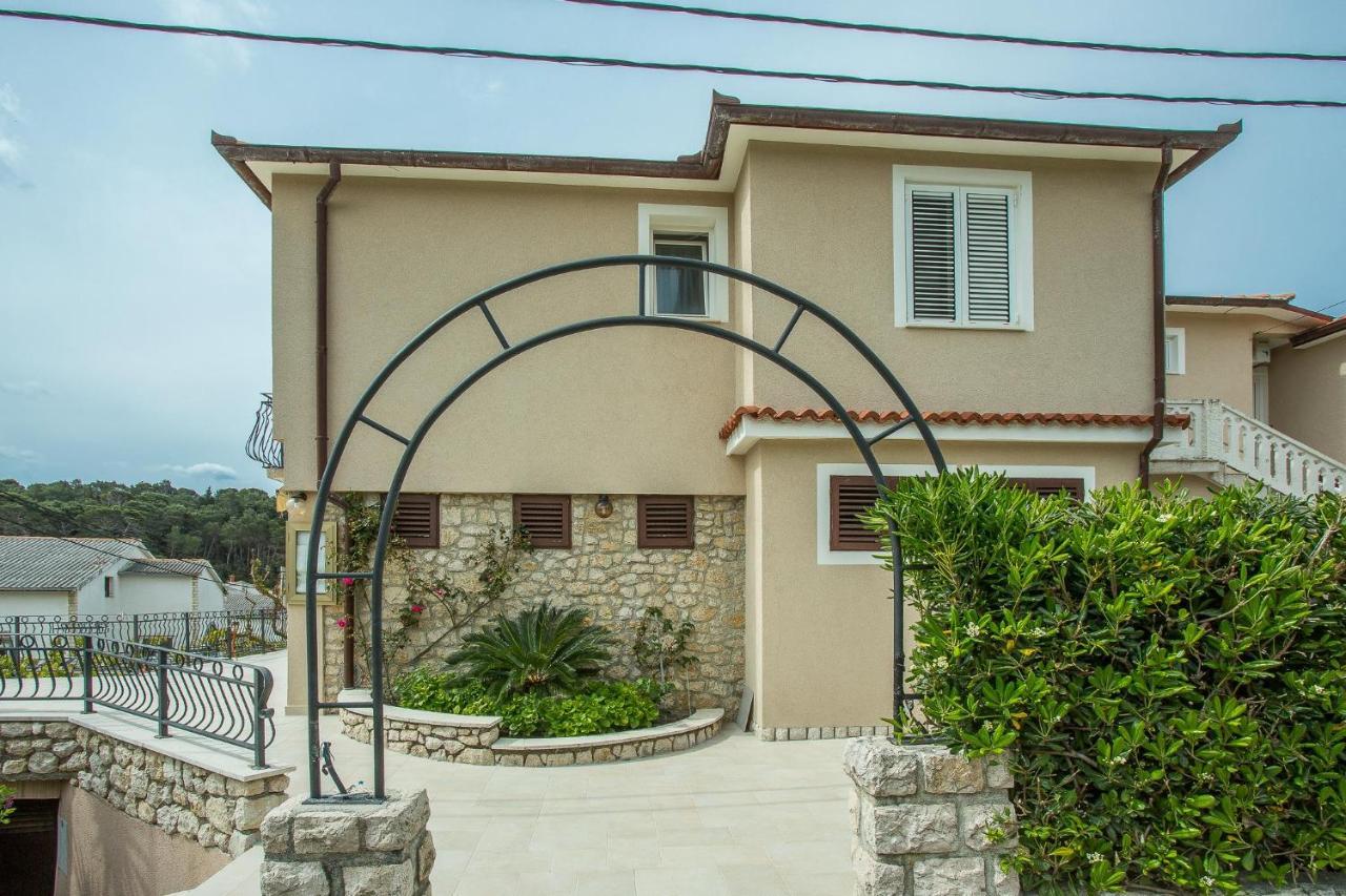 Apartments Nada Palit Zewnętrze zdjęcie