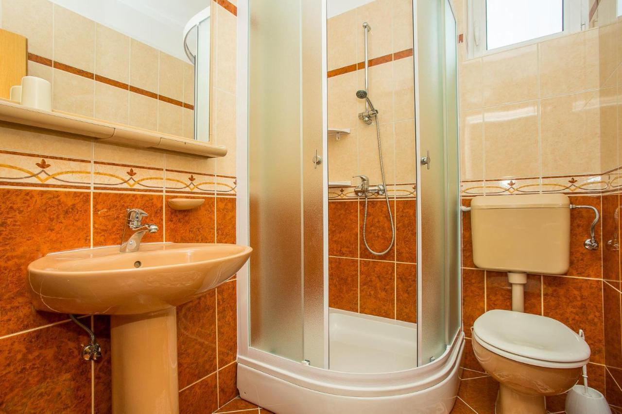Apartments Nada Palit Zewnętrze zdjęcie